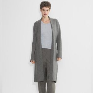 Aritzia The Group by Babaton Ty Cardigan Size Small Gray Open Front Long Sweater